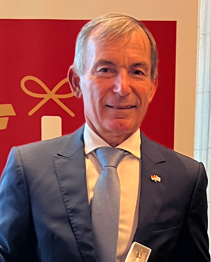 S.E.M. Didier Gamerdingeri : Ambassade de Monaco au Japon